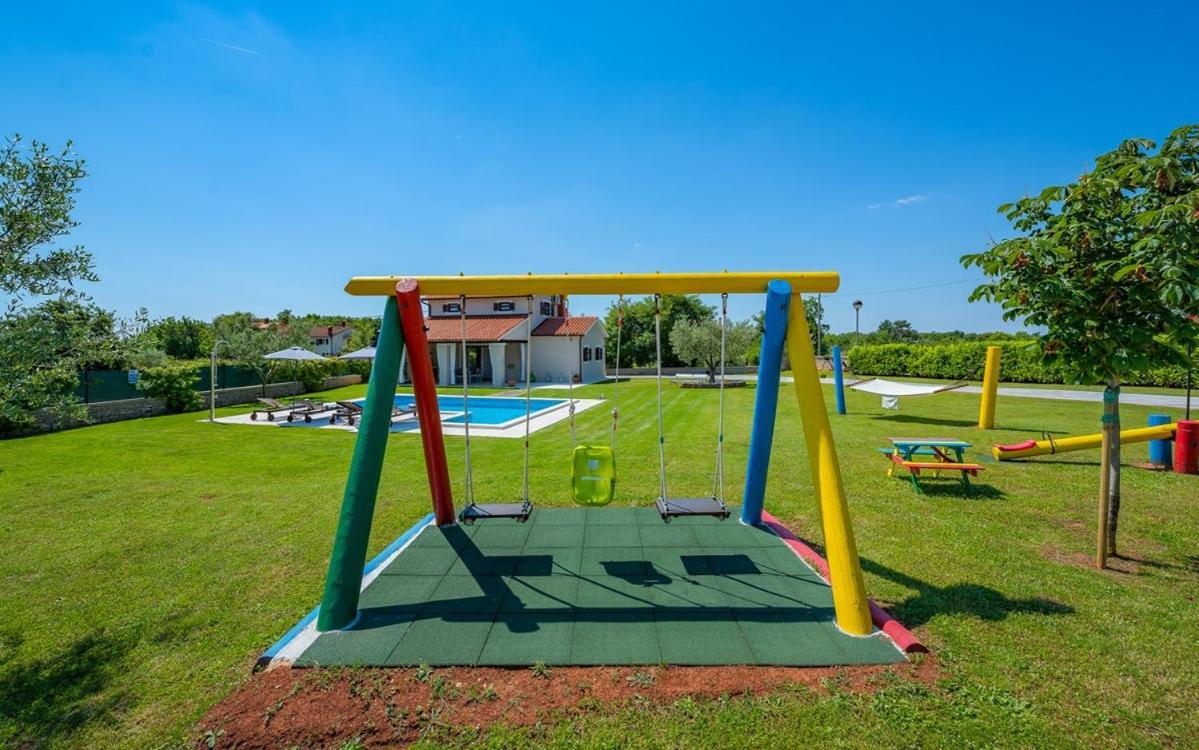 Villa Zara Marčana Екстериор снимка